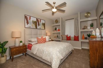 Bedroom with lamp
